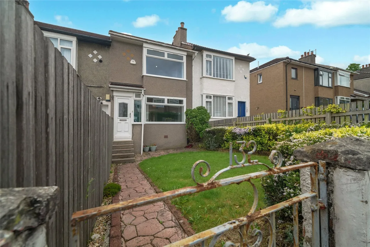 2 bed house for sale — Stamperland Hill, Clarkston, Glasgow, East Renfrewshire, G76