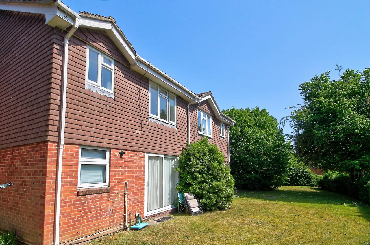 Mimosa Close, Bordon, GU35, photo 8
