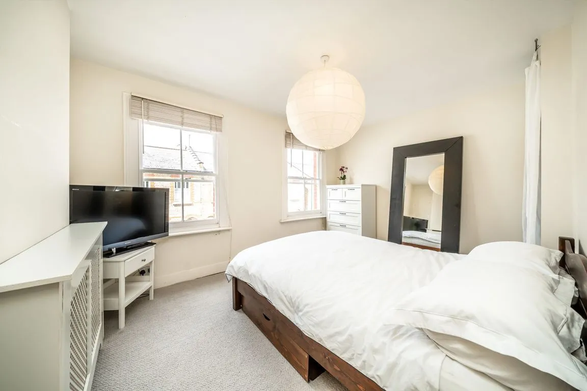 Hamilton Road, TW2, photo 6