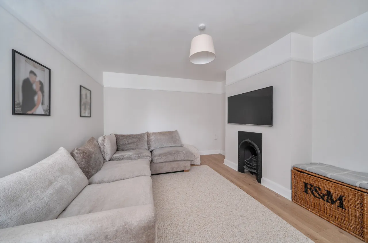 Farnborough Road, Farnham, Surrey, GU9 9AQ, photo 16