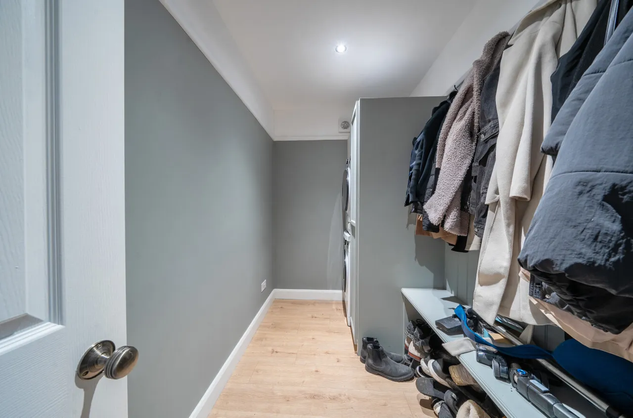 Farnborough Road, Farnham, Surrey, GU9 9AQ, photo 15