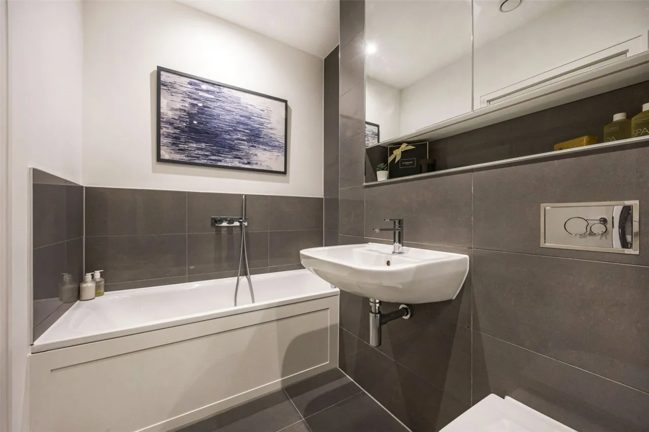 Sunapee Road, Reading, RG2, photo 15
