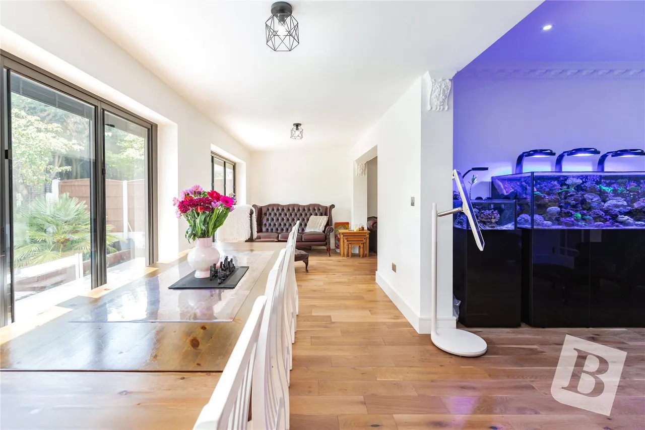 Lower Bedfords Road, Romford, RM1, photo 7