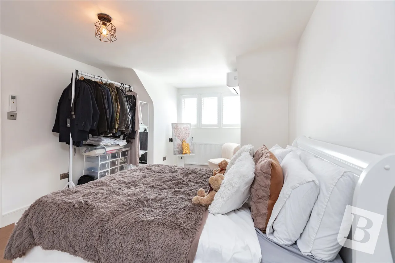 Lower Bedfords Road, Romford, RM1, photo 10