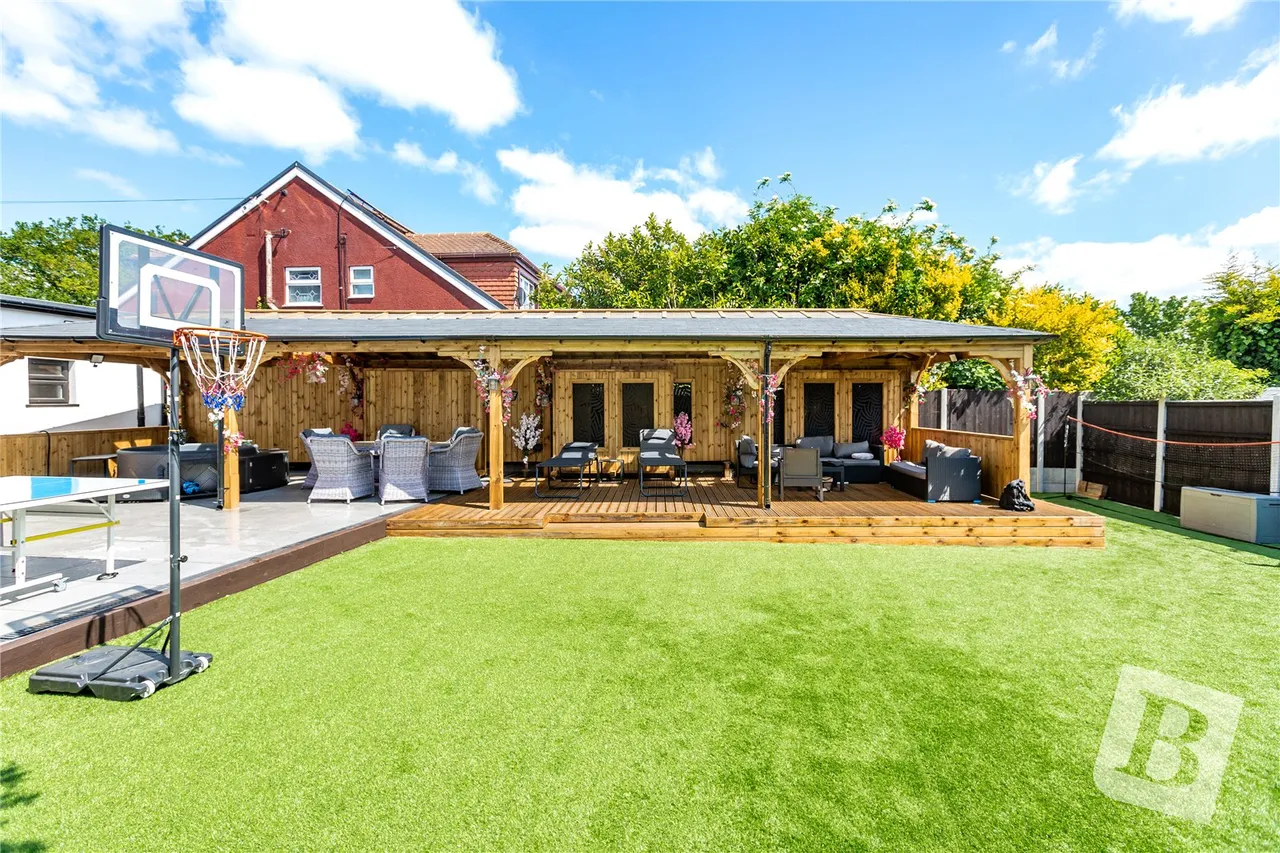 Lower Bedfords Road, Romford, RM1, photo 18