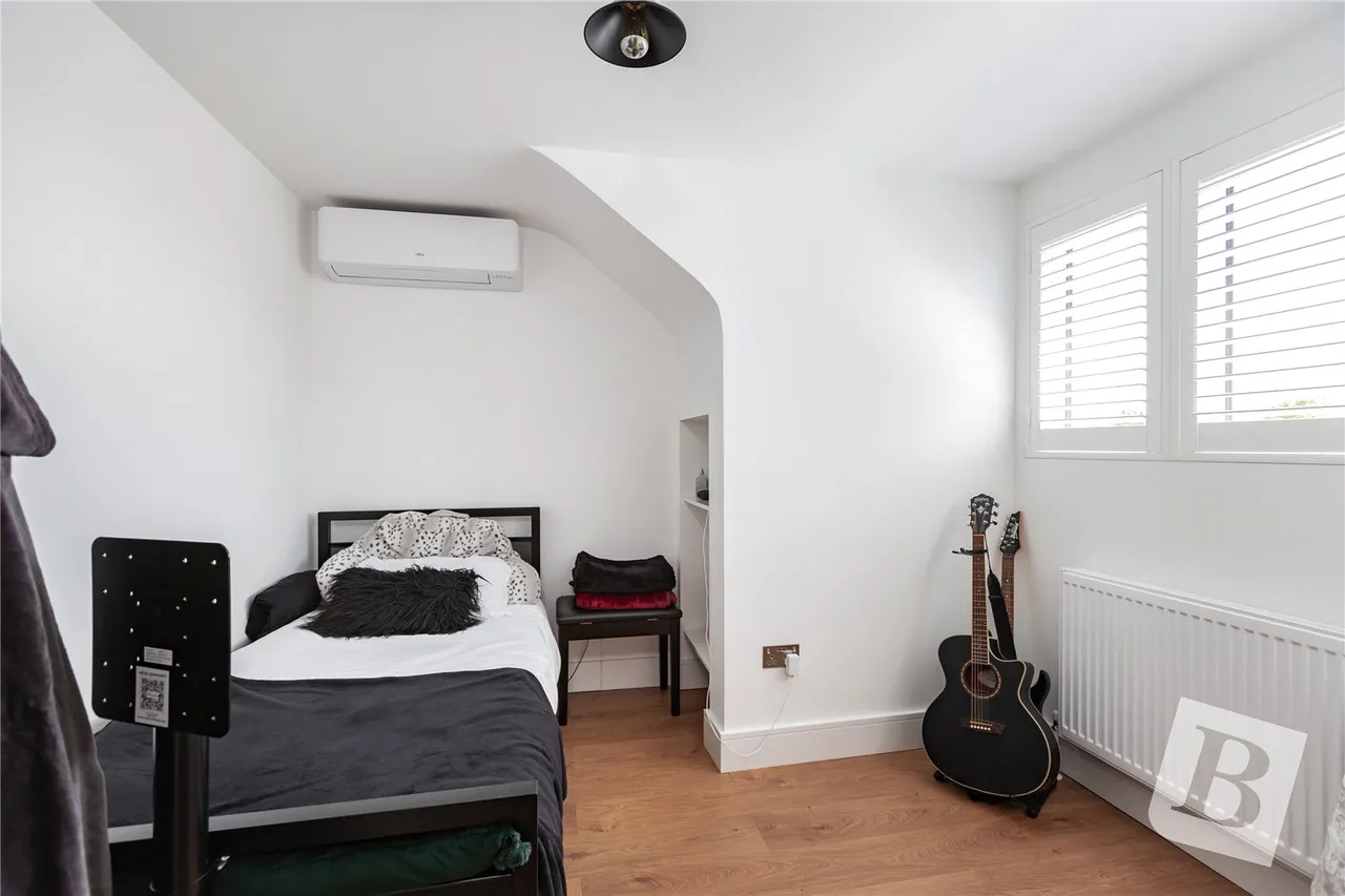 Lower Bedfords Road, Romford, RM1, photo 12