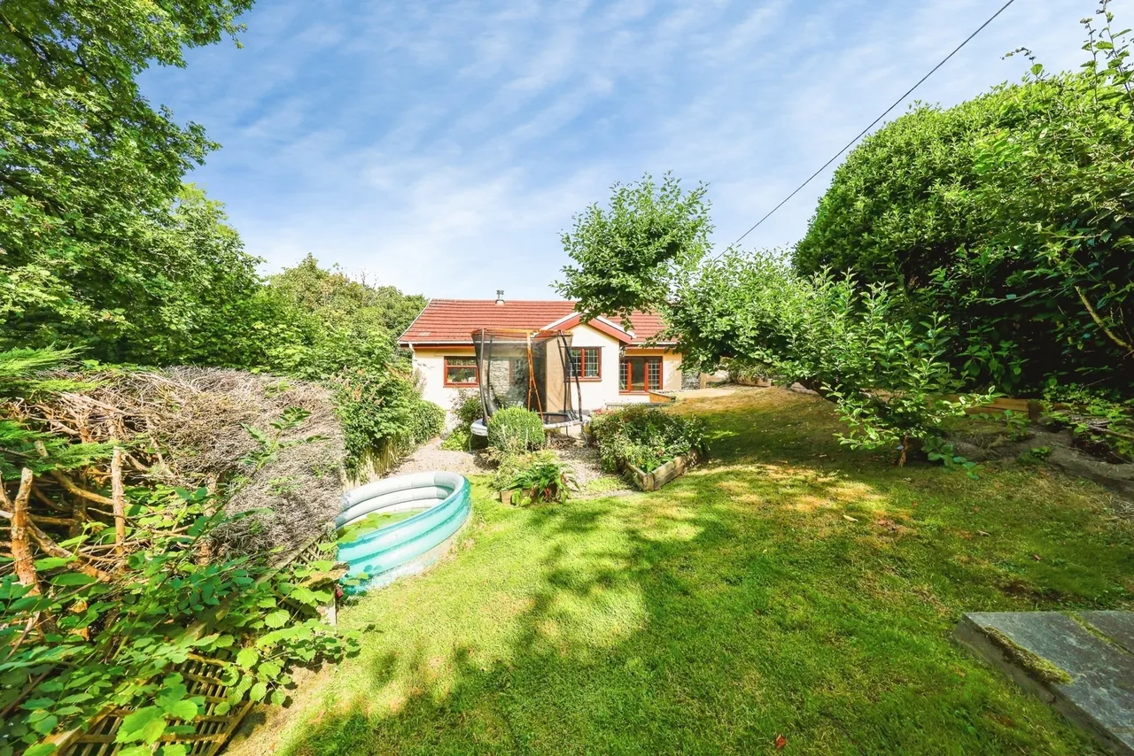 Bolahaul Road, Cwmffrwd, SA31, photo 25