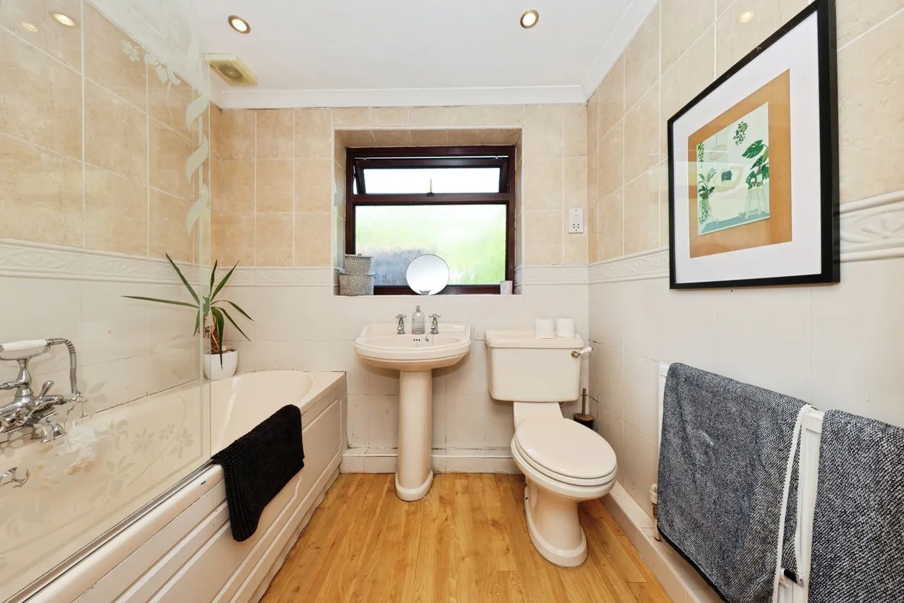 Bolahaul Road, Cwmffrwd, SA31, photo 15