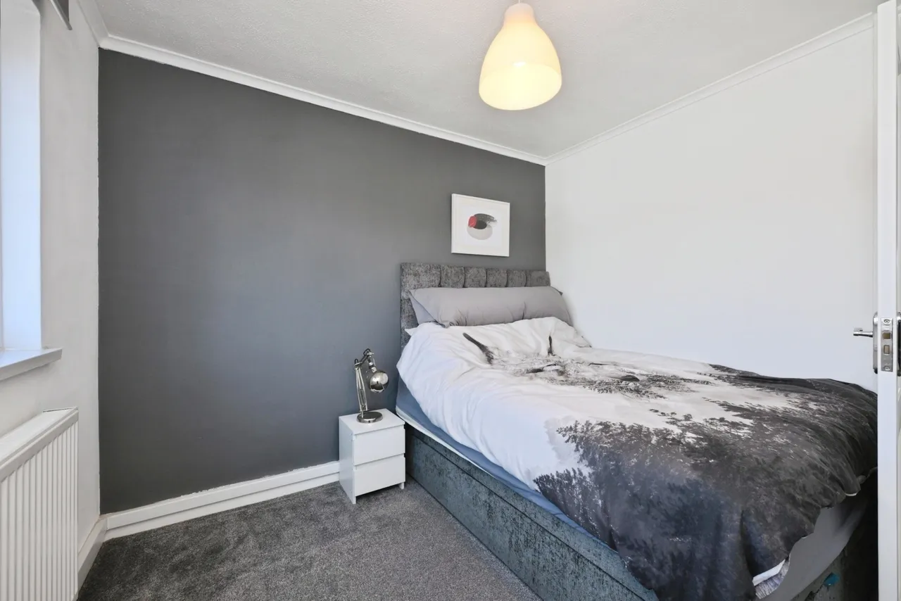 Rush Green Road, ROMFORD, Essex, RM7, photo 2