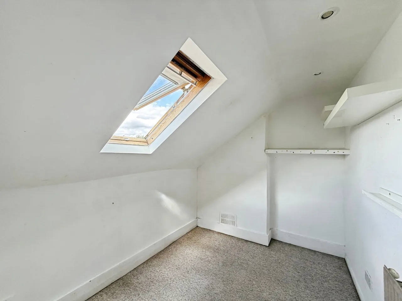 York Road, Aldershot, Hampshire, GU11 3JG, photo 5