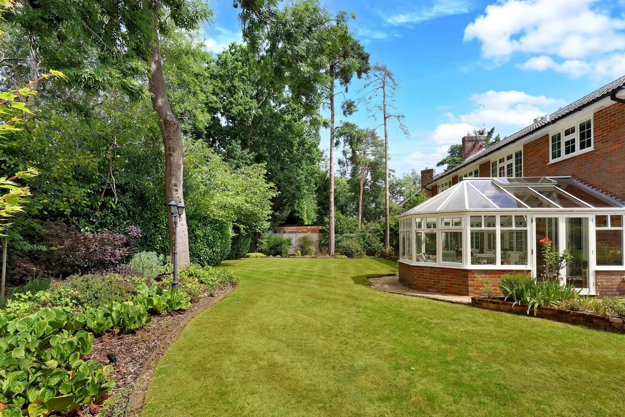 Manor Close, Penn, HP10, photo 20