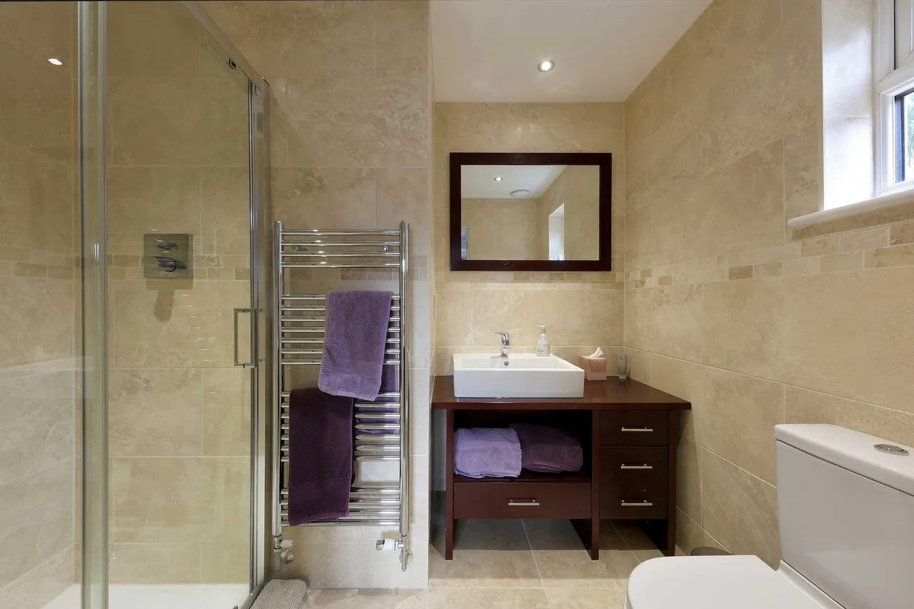 Manor Close, Penn, HP10, photo 14