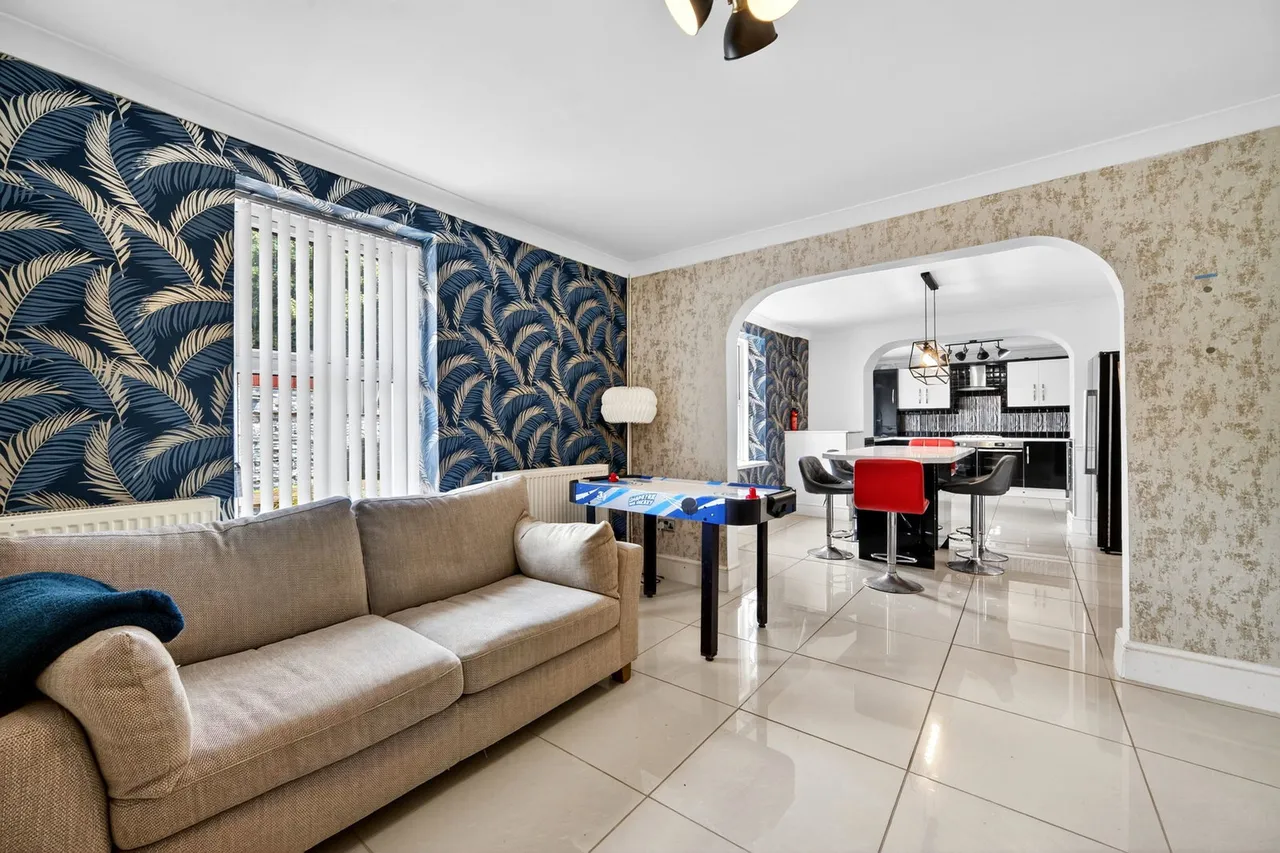 Peniel Green Road, Swansea, SA7, photo 16