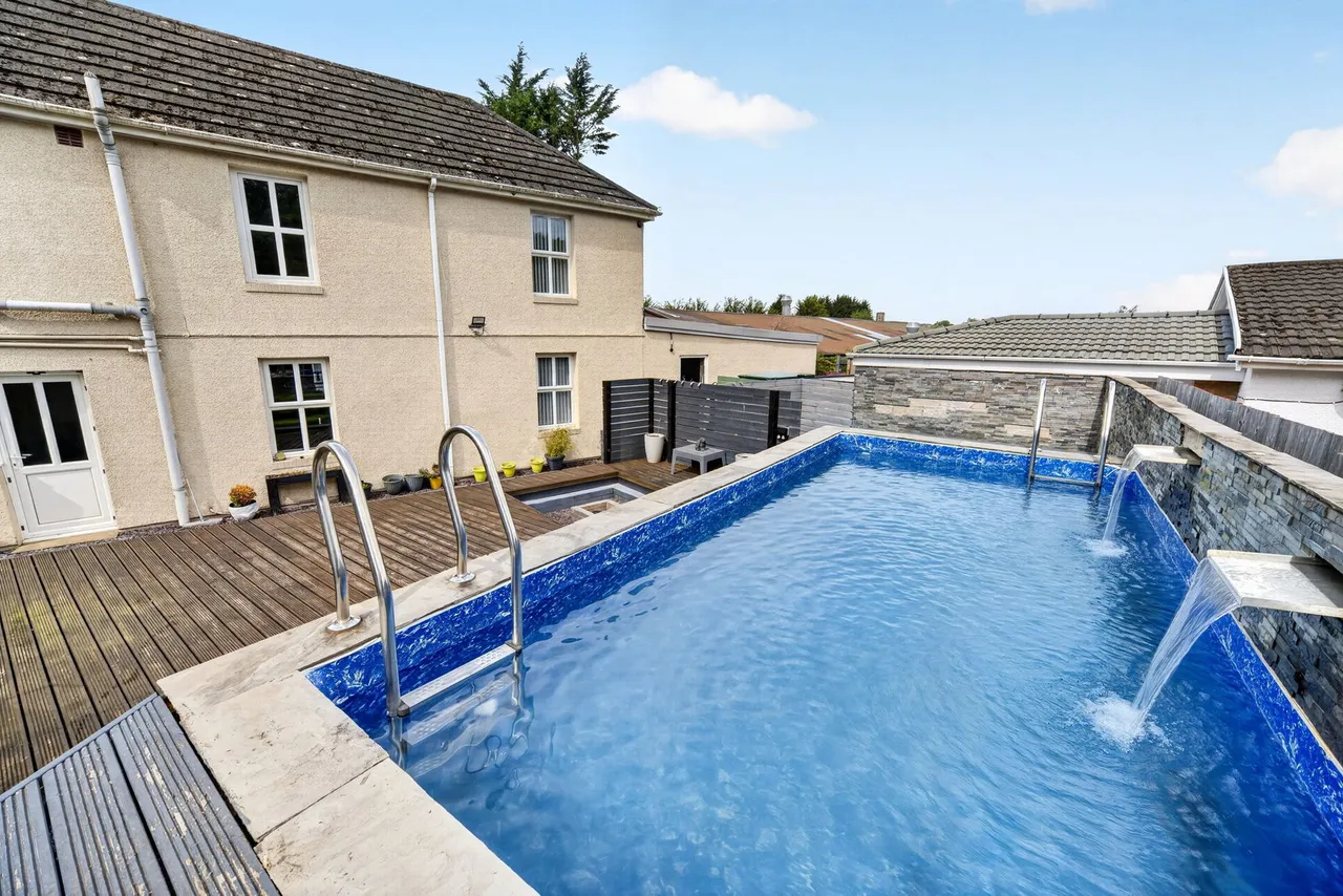 Peniel Green Road, Swansea, SA7, photo 41