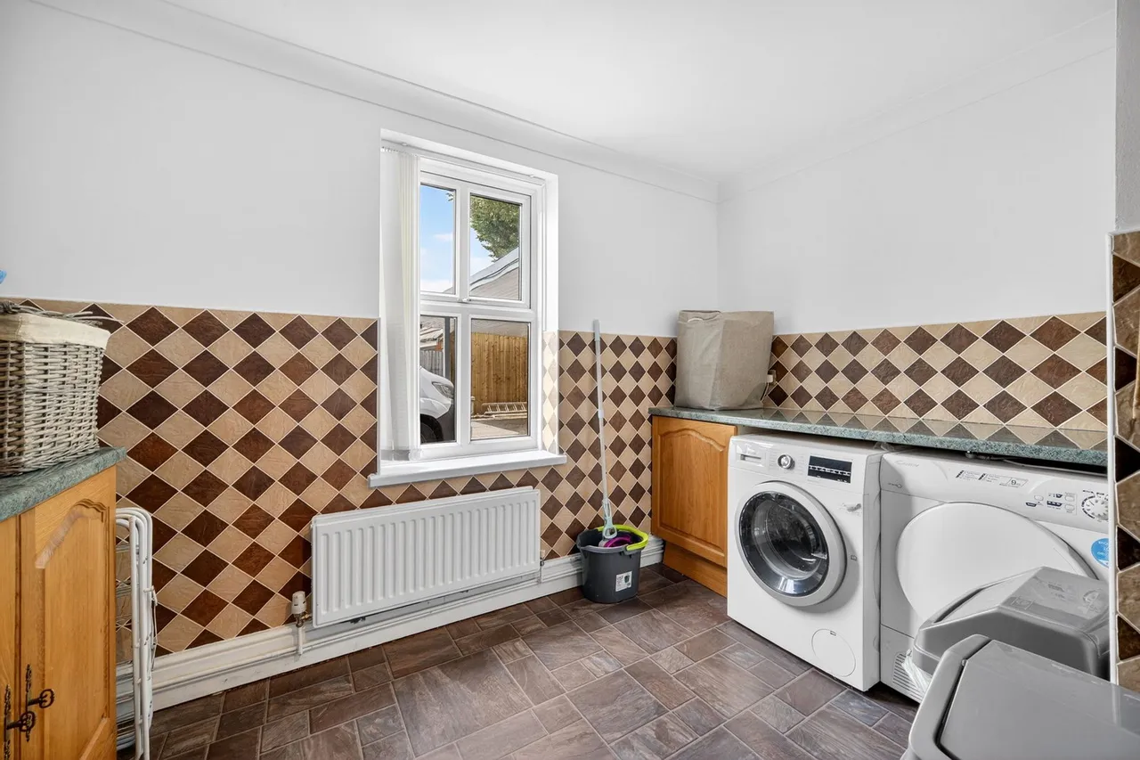 Peniel Green Road, Swansea, SA7, photo 21
