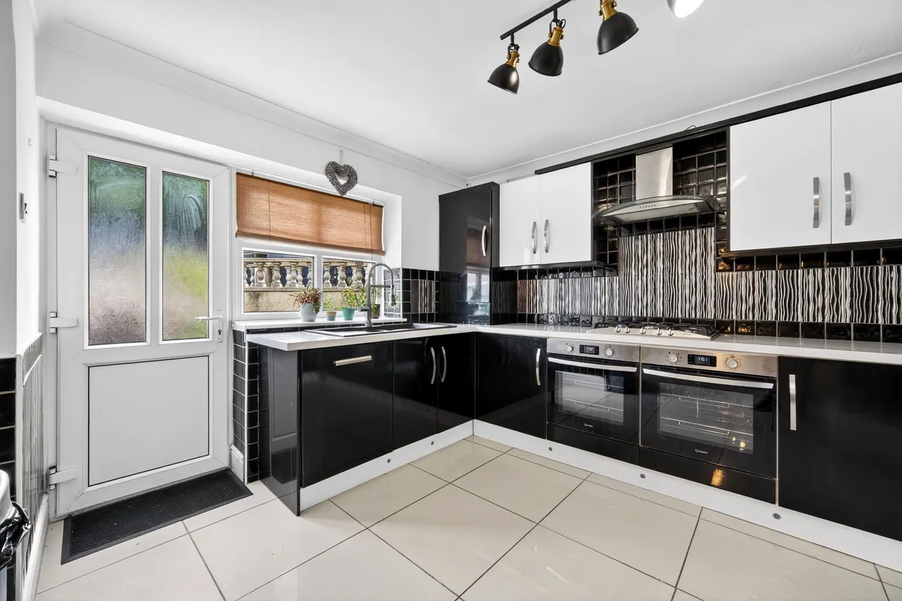 Peniel Green Road, Swansea, SA7, photo 9