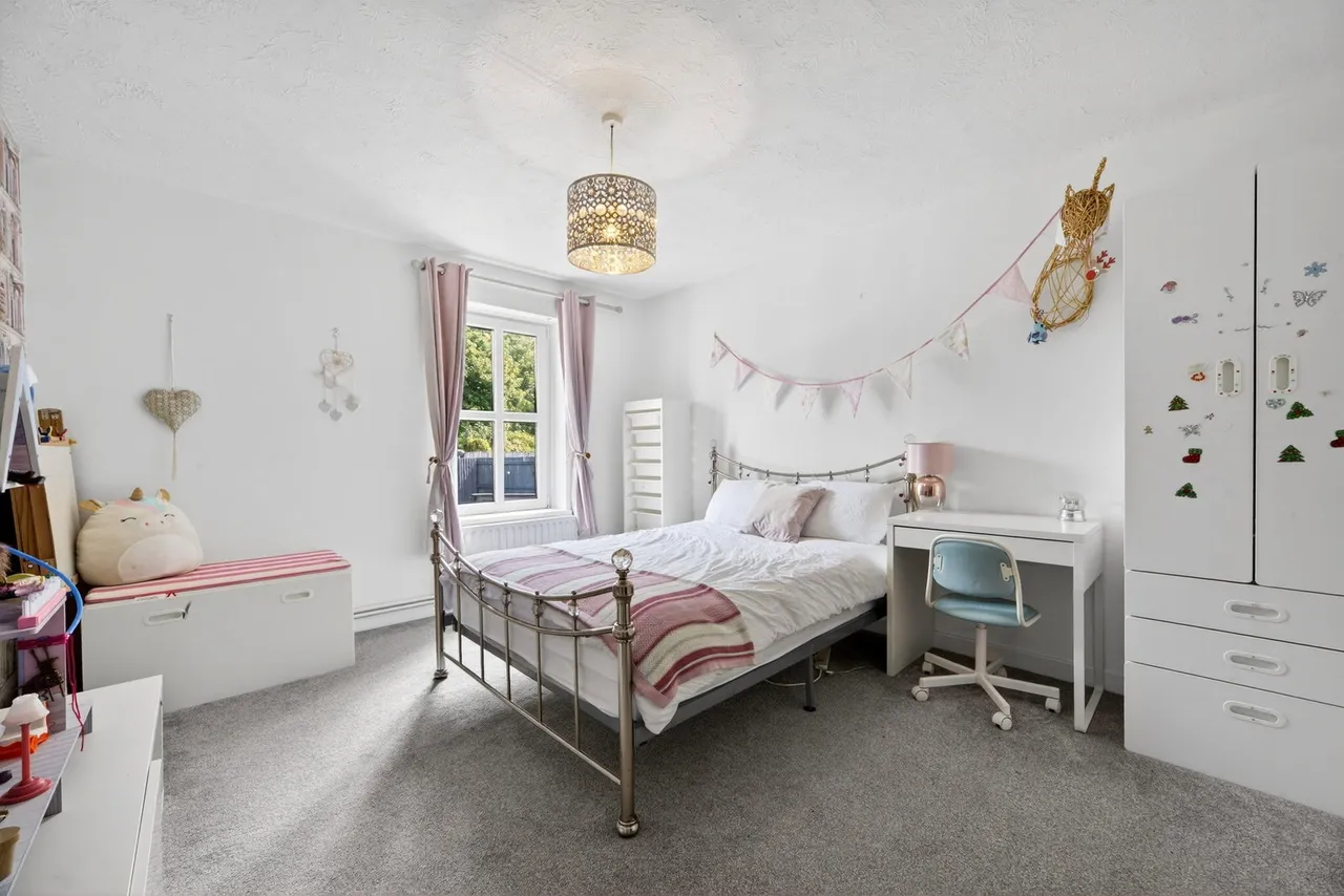 Peniel Green Road, Swansea, SA7, photo 26