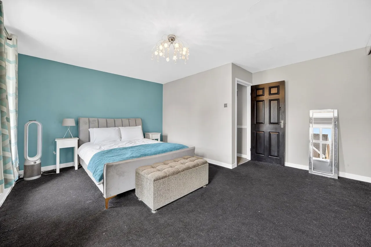 Peniel Green Road, Swansea, SA7, photo 24