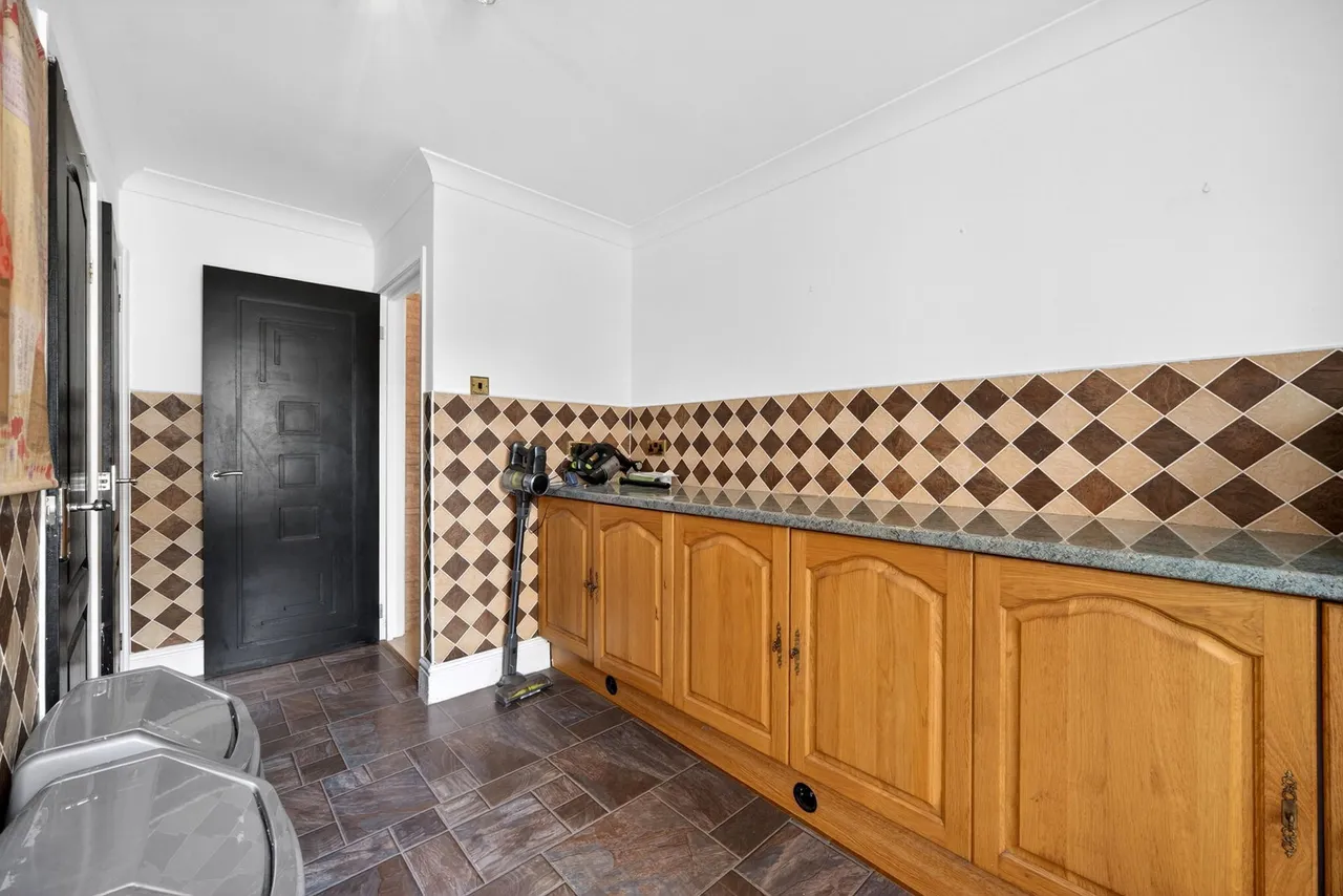Peniel Green Road, Swansea, SA7, photo 19