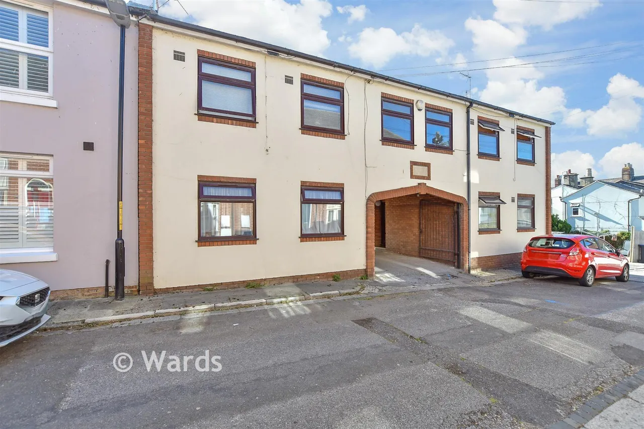 1 bed flat for sale, St. Jacob's Place, Canterbury, CT1