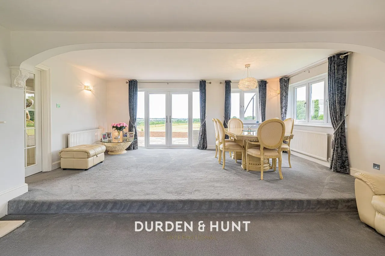 Manor Road, Lambourne End, RM4, photo 10