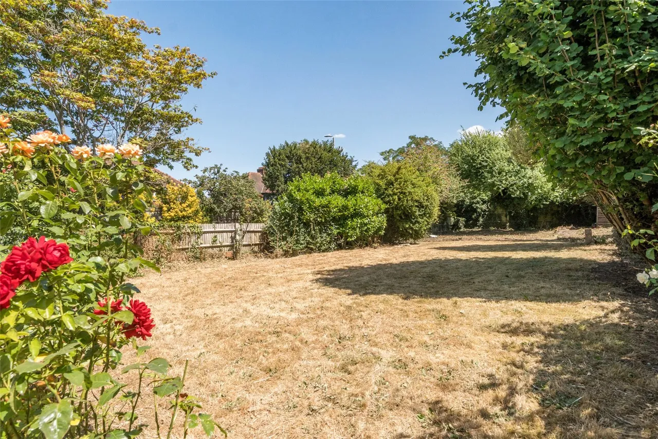 The Knoll, BR2, photo 12