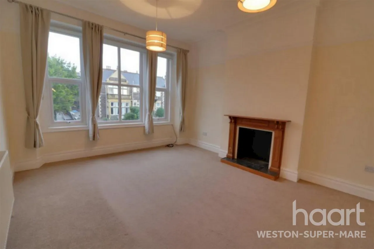 Grove Park Road, BS23, photo 2