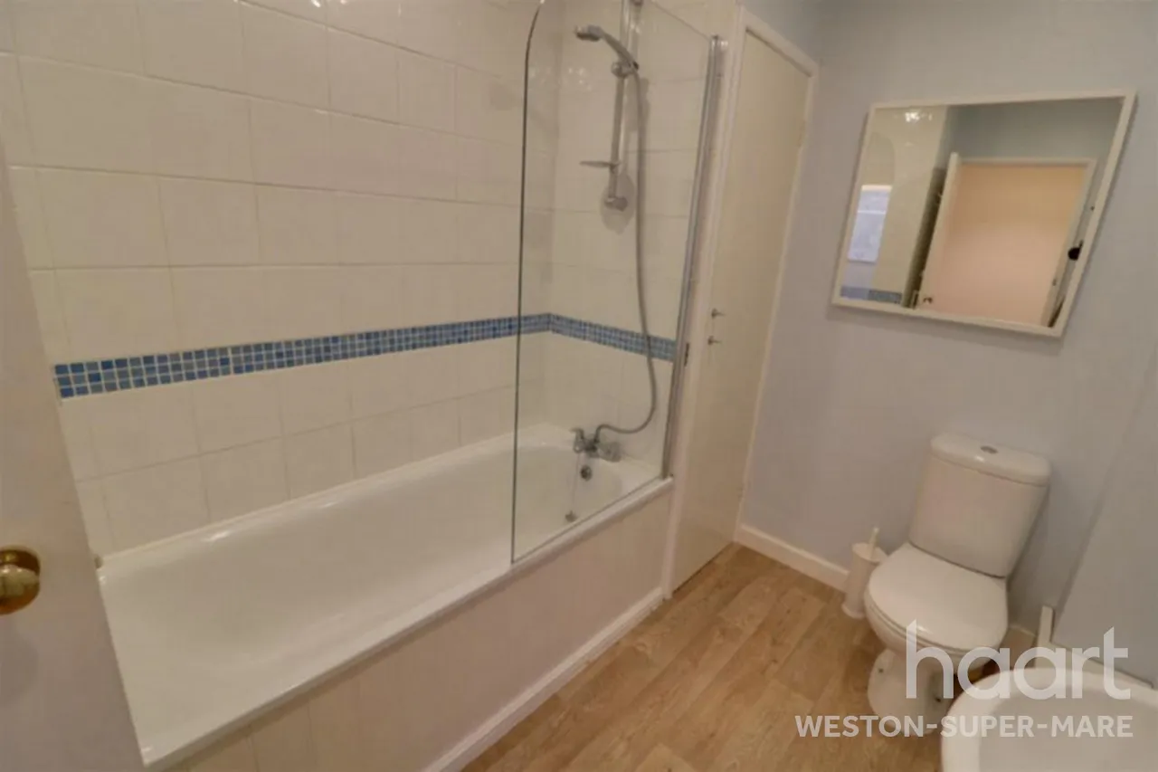 Grove Park Road, BS23, photo 8