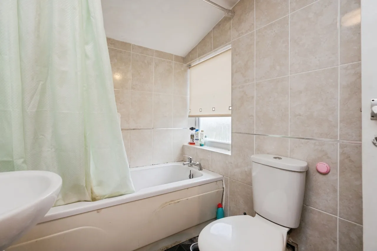 Elizabeth Street, Manchester, M46, photo 18