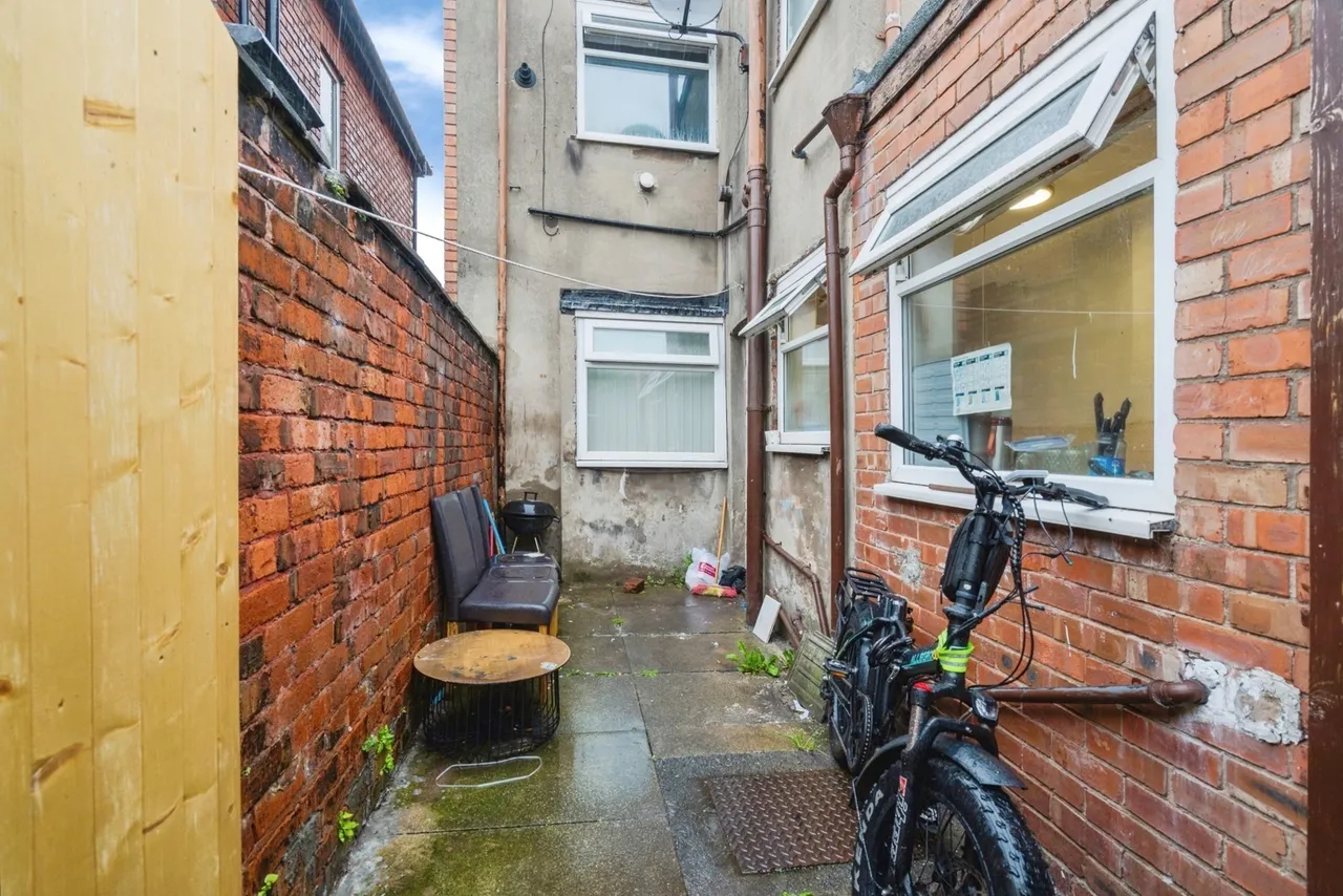 Elizabeth Street, Manchester, M46, photo 20