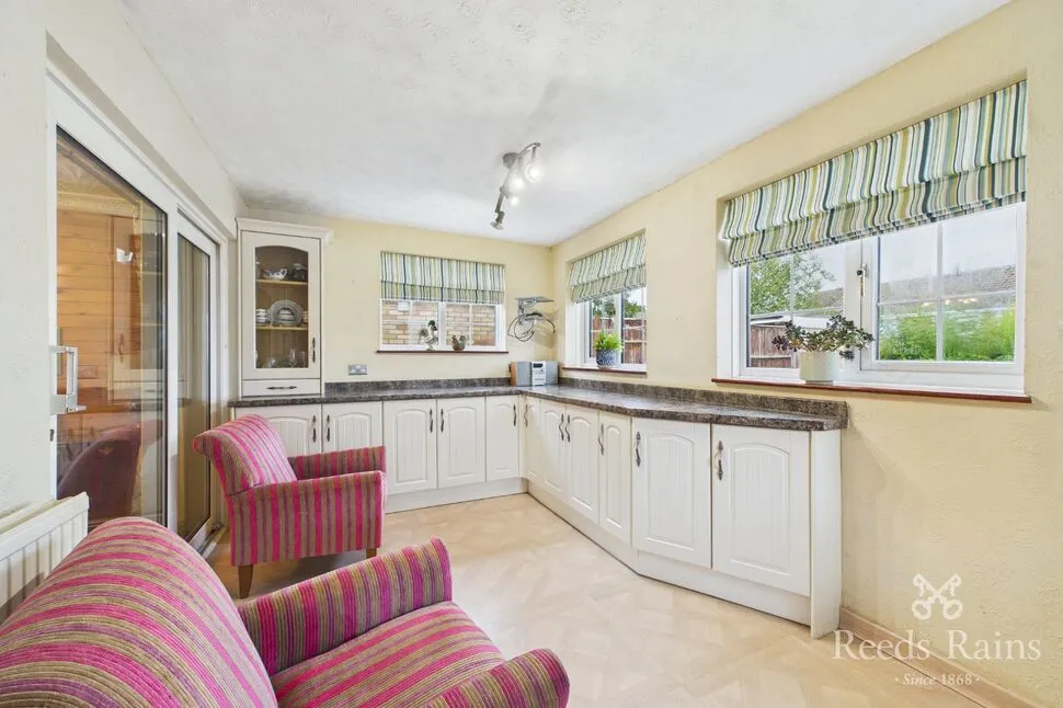 Devonshire Drive, North Anston, South Yorkshire, S25, photo 3