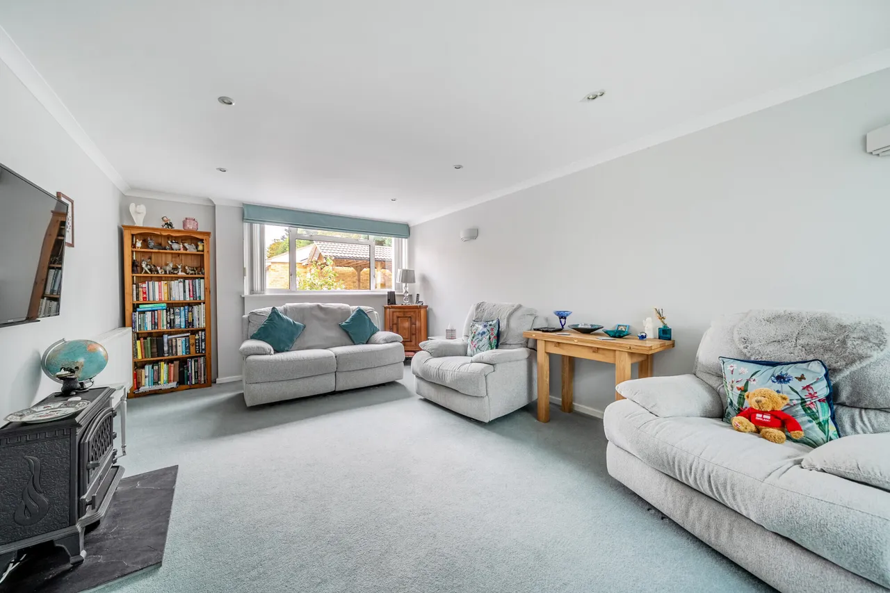 Wood Close, Windsor, SL4, photo 8