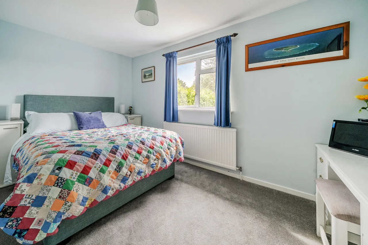Wood Close, Windsor, SL4, photo 12