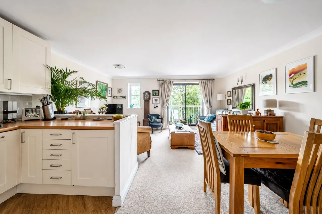Waterside Court, Alton, GU34, photo 5