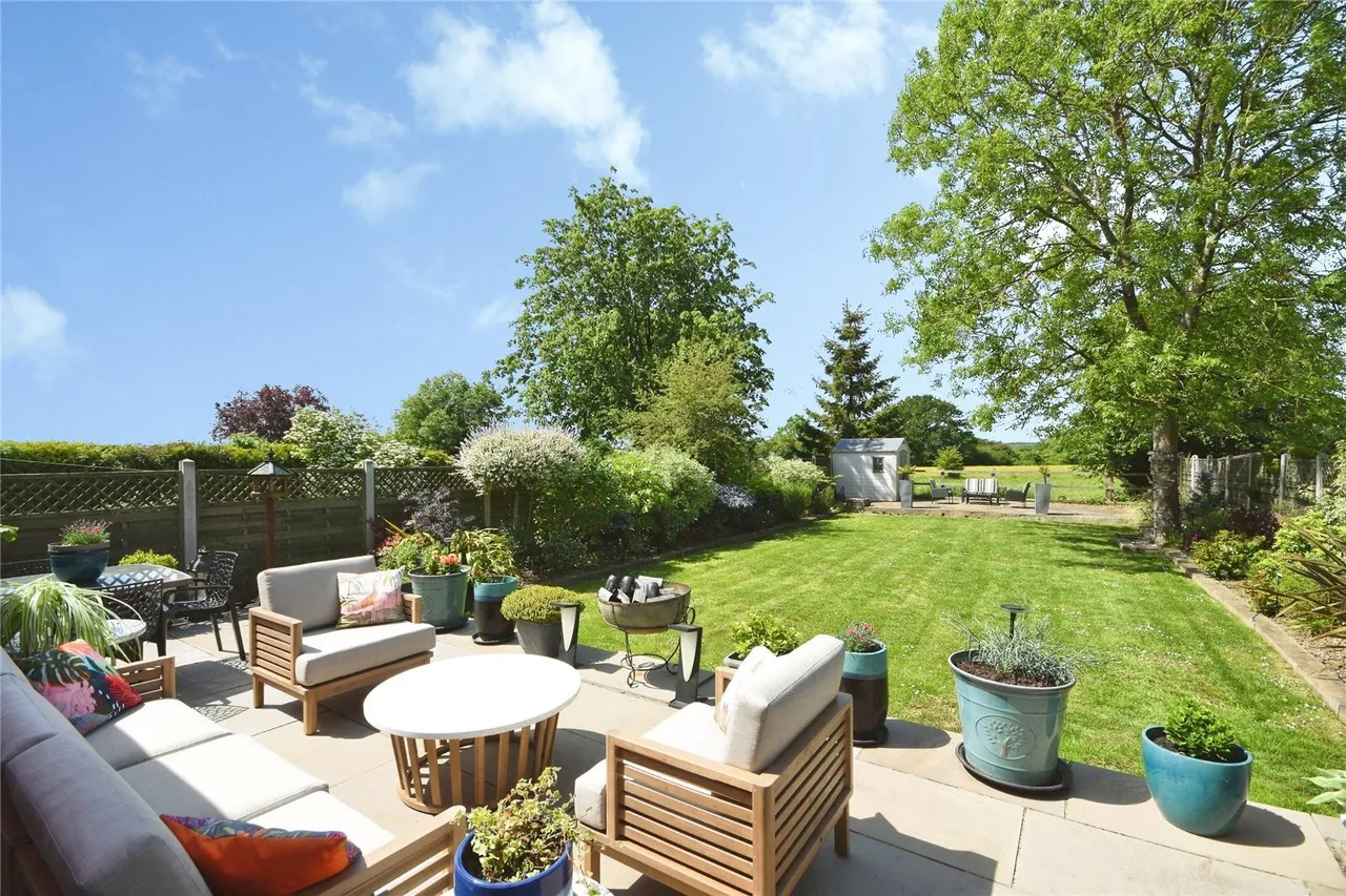 Barn Mead, Toot Hill, Ongar, Essex, CM5, photo 12