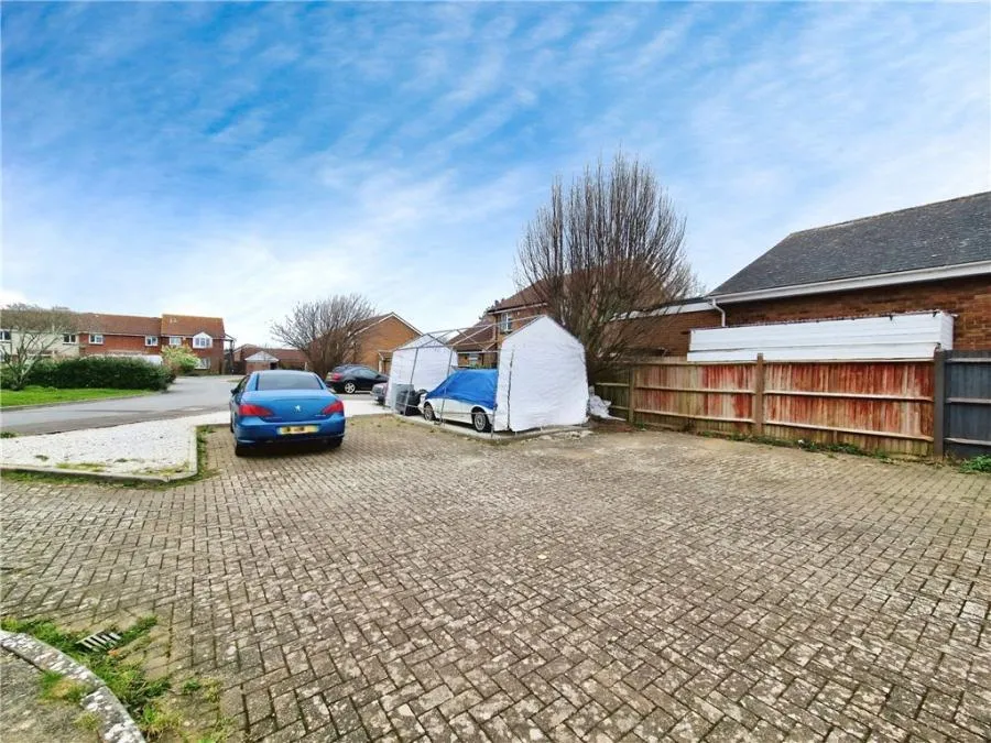 Osprey Gardens, Lee-on-the-Solent, PO13, photo 9