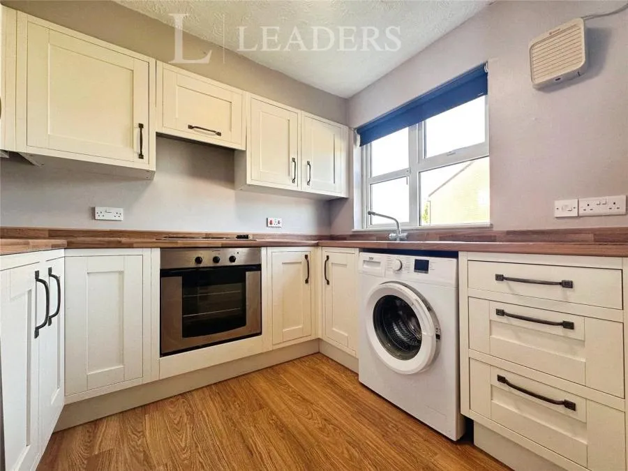Osprey Gardens, Lee-on-the-Solent, PO13, photo 3