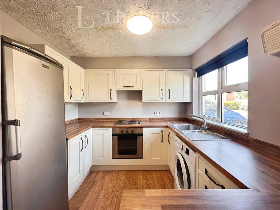 Osprey Gardens, Lee-on-the-Solent, PO13, photo 2
