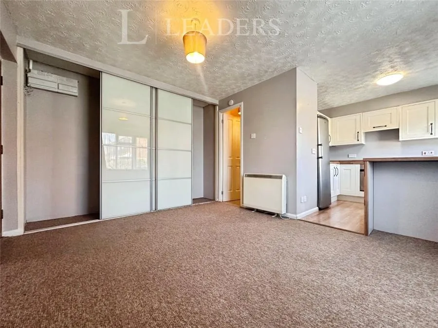 Osprey Gardens, Lee-on-the-Solent, PO13, photo 6