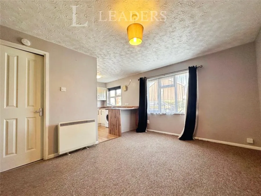 Osprey Gardens, Lee-on-the-Solent, PO13, photo 10