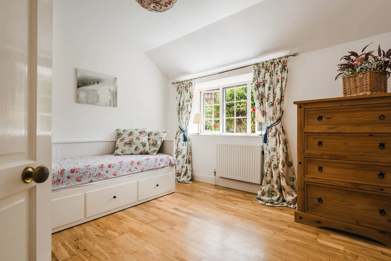 Venton Road, Falmouth, TR11, photo 15