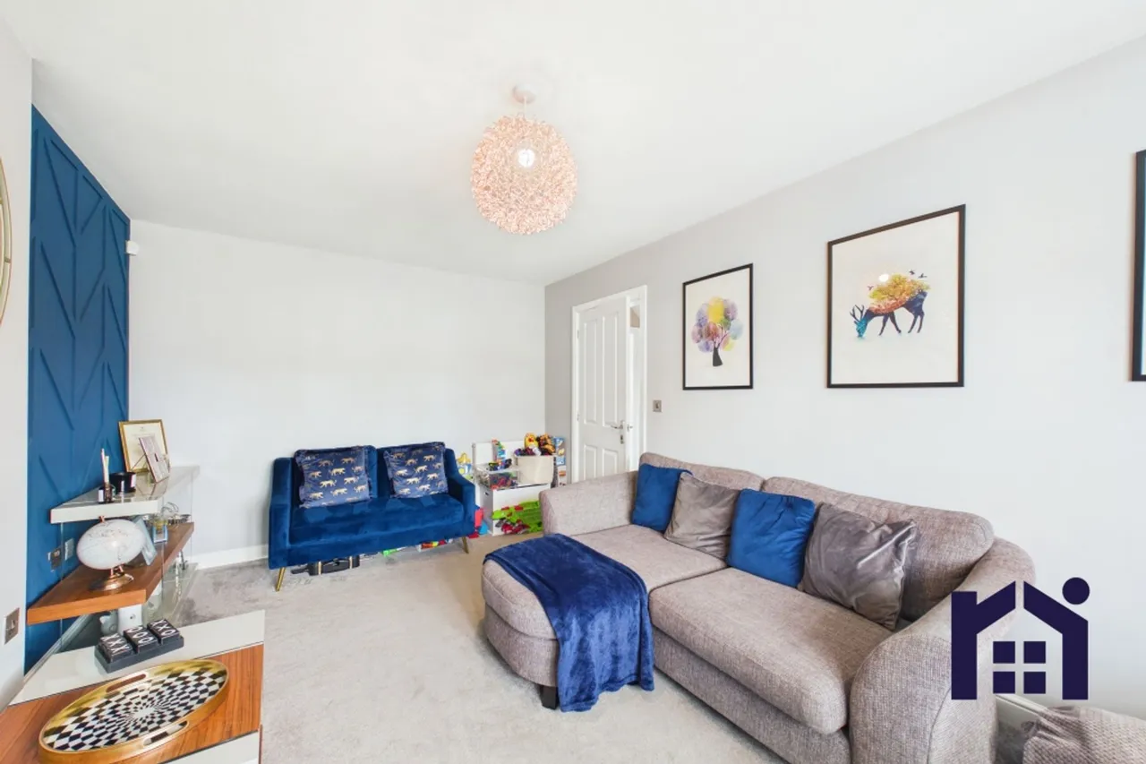Range Drive, Standish, Wigan, WN6 0GU, photo 5
