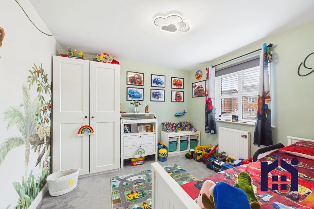 Range Drive, Standish, Wigan, WN6 0GU, photo 13