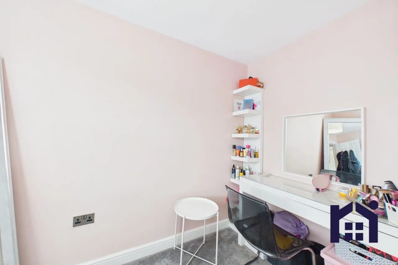 Range Drive, Standish, Wigan, WN6 0GU, photo 15