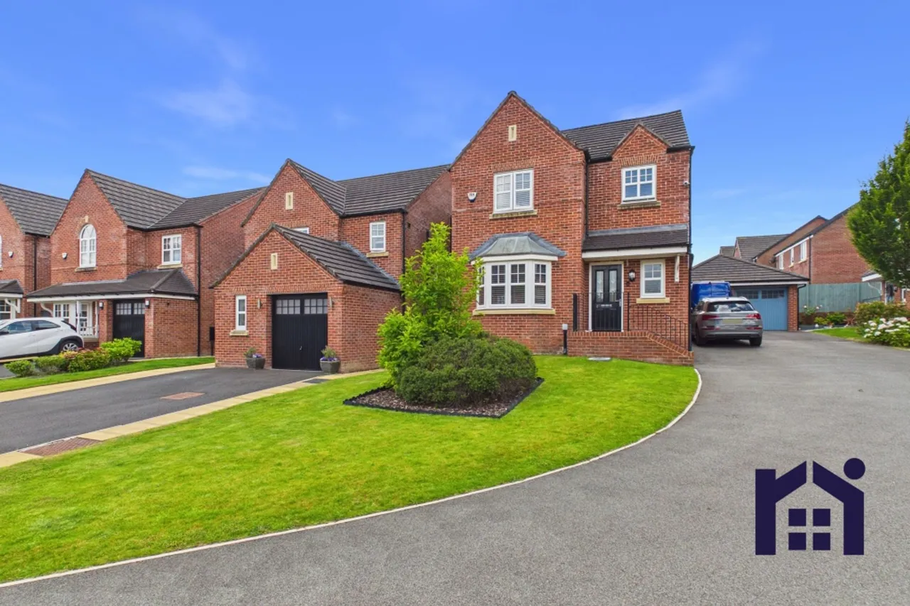 Range Drive, Standish, Wigan, WN6 0GU, photo 19