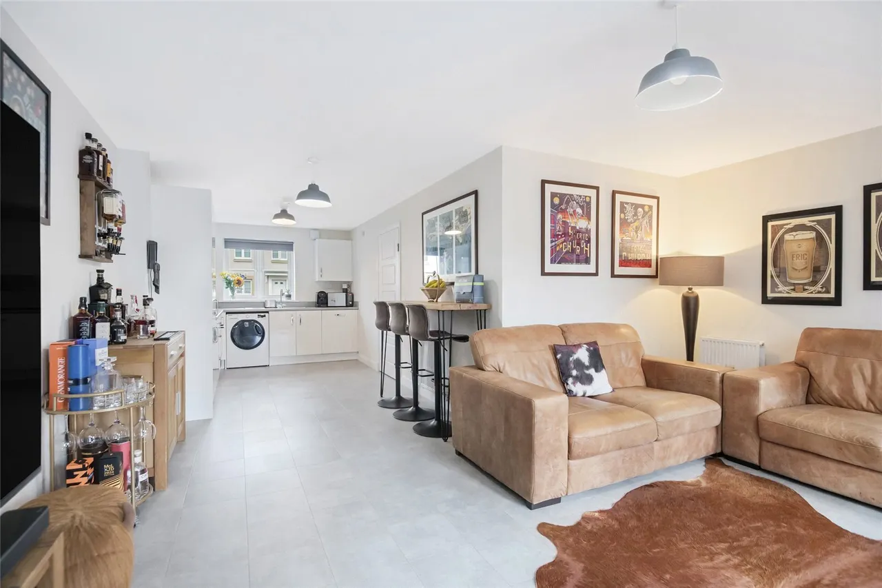 Barbana Road, Thornton View, East Kilbride, South Lanarkshire, G74, photo 3