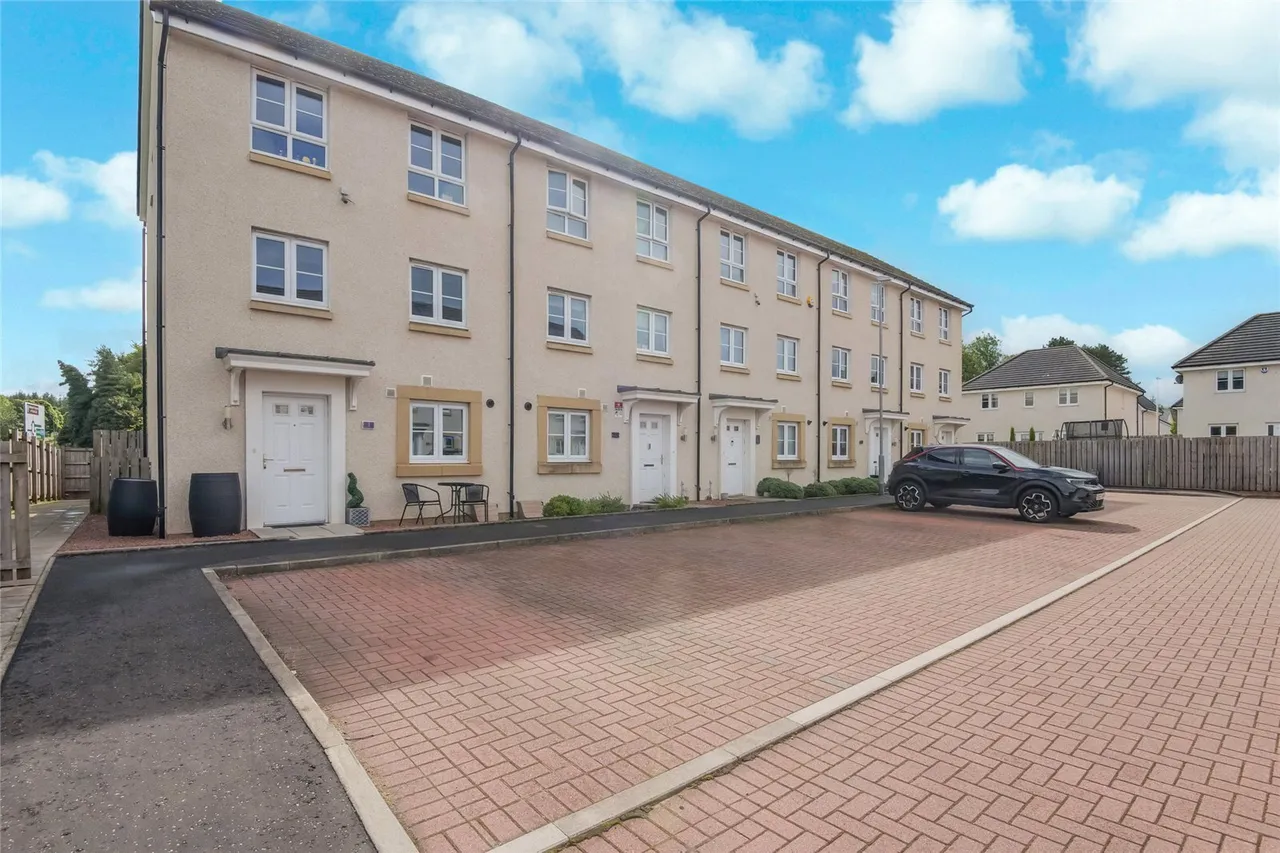 Barbana Road, Thornton View, East Kilbride, South Lanarkshire, G74, photo 23