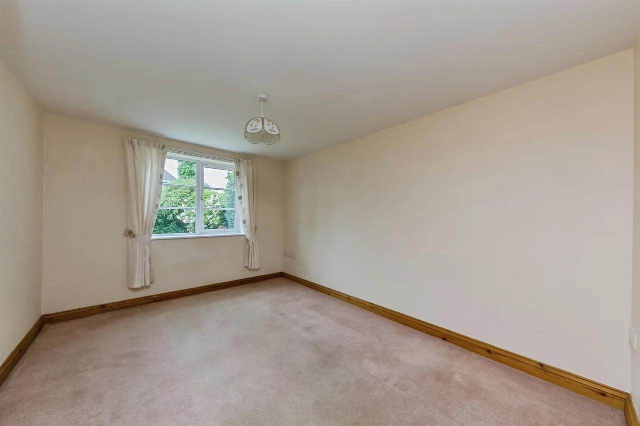School Lane, Leigh, ST10, photo 8