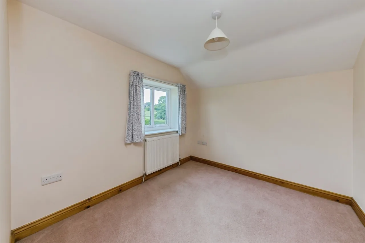 School Lane, Leigh, ST10, photo 14