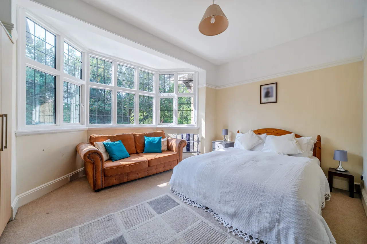 Longdown Road, Lower Bourne Farnham, ..., photo 6